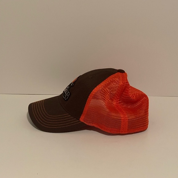 🏈 CLEVELAND BROWNS NFL TEAM APPAREL FOOTBALL BROWN & ORANGE TRUCKER HAT 🏈 - Picture 2 of 8
